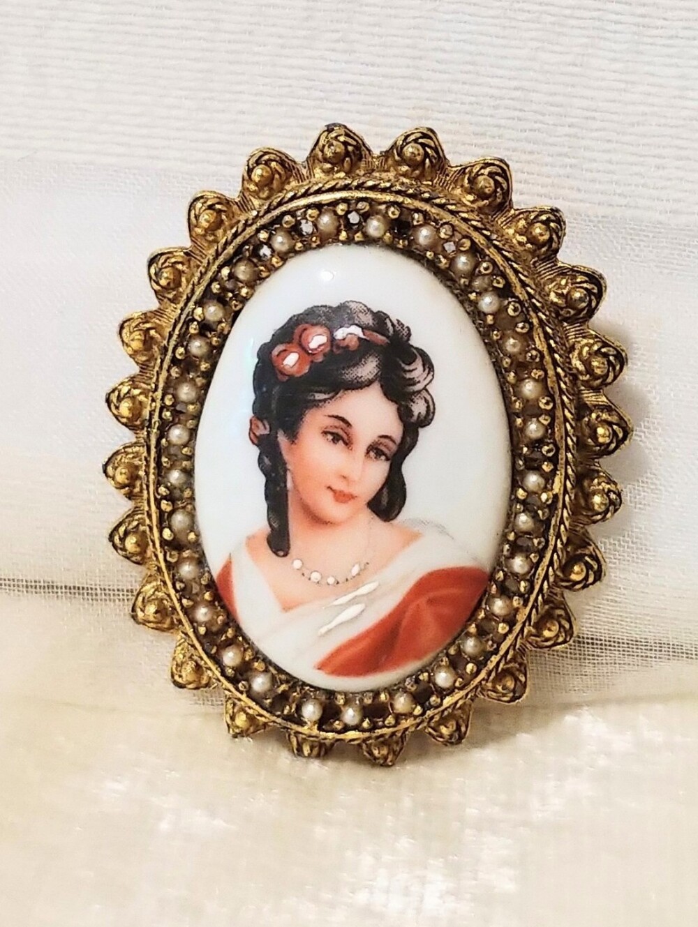 Vintage Limoges Porcelain Elegant Lady Cameo Brooch Pendant Pin